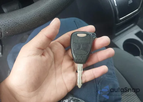 2011 Jeep Compass из США, поврежденный, VIN 1J4NT1FA4BD159855